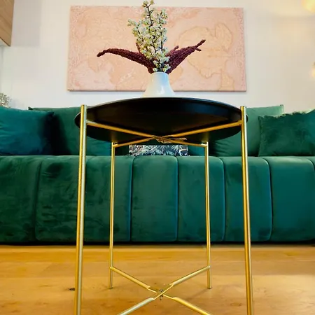 Aviatiei Park Haven - Stylish 1br With Balcony Bukarest