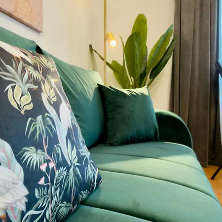 Aviatiei Park Haven - Stylish 1br With Balcony Bukarest