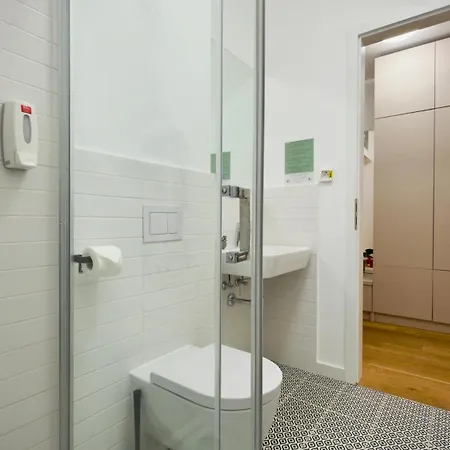 Aviatiei Park Haven - Stylish 1br With Balcony בוקרשט