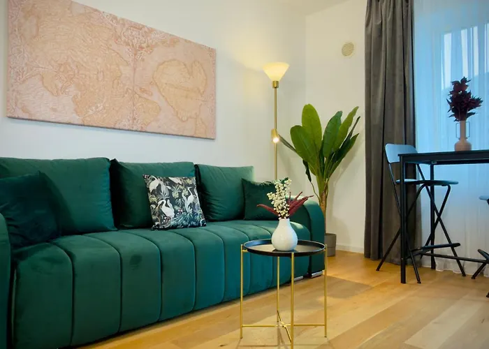 Aviatiei Park Haven - Stylish 1br With Balcony Appartement Boekarest